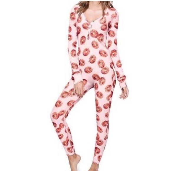 Victoria's Secret PINK Donut Onesie Pajamas ? - Picture 4 of 16